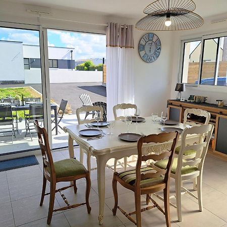 Single Storey Holiday Home In Cléder Εξωτερικό φωτογραφία